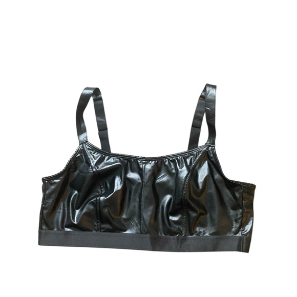 Torrid Pleather wireless rich black bralette - Picture 3 of 10